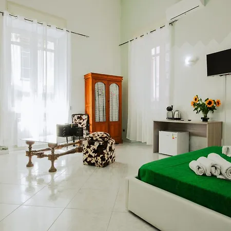 Centro, Dm Naples