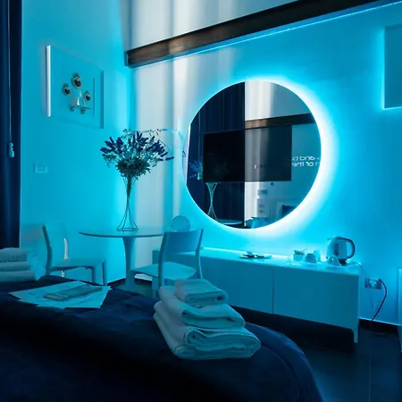 Oda ve Kahvaltı Skyhouse Chiaia