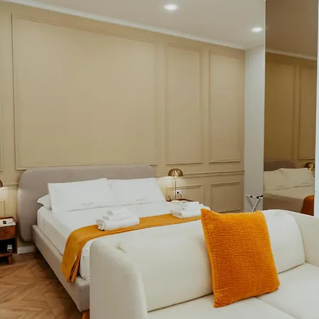 La Cle De La Maison * Napels