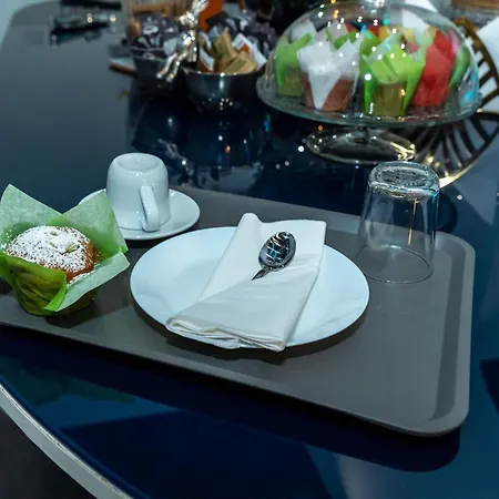 Oda ve Kahvaltı Skyhouse Chiaia Napoli