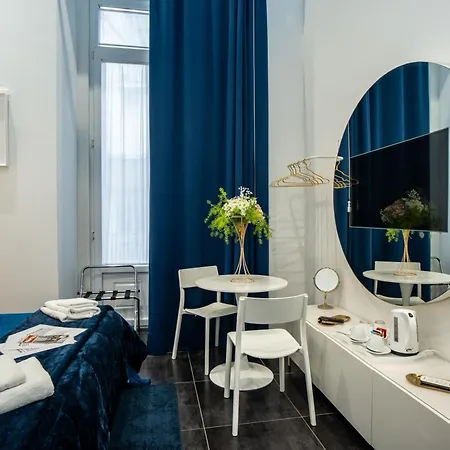 Oda ve Kahvaltı Skyhouse Chiaia