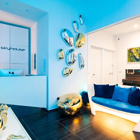 Skyhouse Chiaia Oda ve Kahvaltı 2*