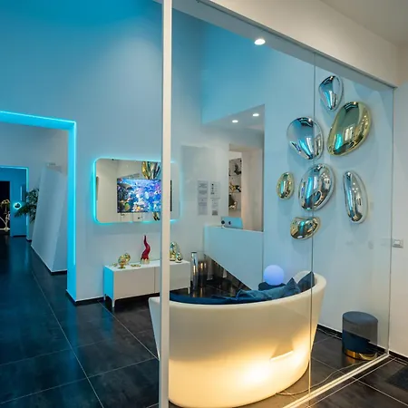 Skyhouse Chiaia Oda ve Kahvaltı Napoli