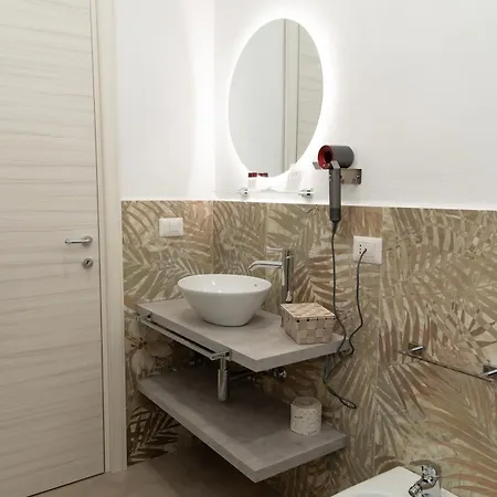 The Sun Boutique 3* Napoli