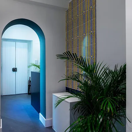 Rolando Domus Bed & Breakfast *