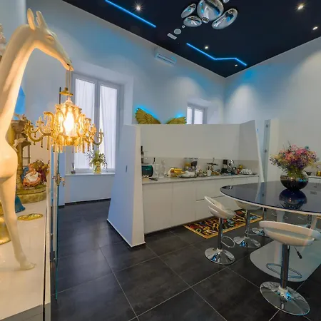 Oda ve Kahvaltı Skyhouse Chiaia Napoli