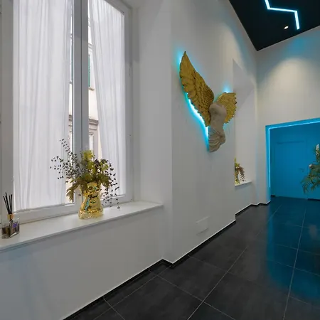 Skyhouse Chiaia Oda ve Kahvaltı Napoli