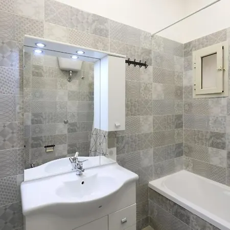Appartamento One Bedroom Nolana