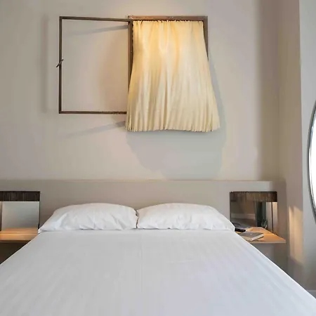 Atelier Inès Arts&suites Naples