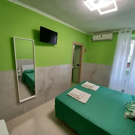 Alojamento de Acomodação e Pequeno-almoço Quattro Palazzi Centro Nápoles