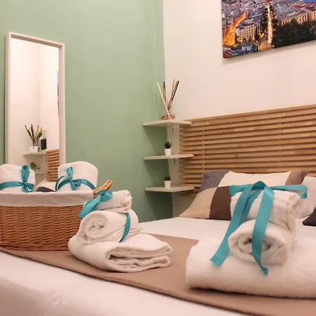 Fiftythree House - In The Heart Of Apartament Neapol
