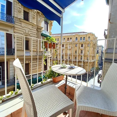 Alojamento de Acomodação e Pequeno-almoço Quattro Palazzi Centro 3*