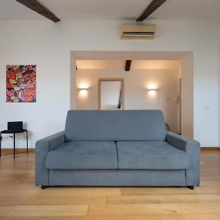 Aparthotel Cairoli Building By Dimorra Napels