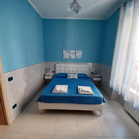 Quattro Palazzi Centro 3* Nápoles