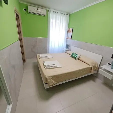 Alojamento de Acomodação e Pequeno-almoço Quattro Palazzi Centro