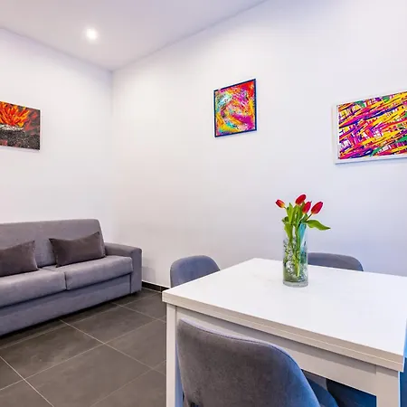 Le Porte Di Partenope Bed & Breakfast
