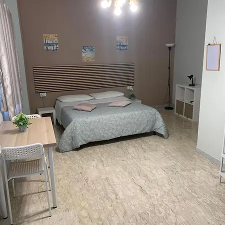Neapolis Center2 Bed & Breakfast