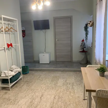 Neapolis Center2 * Napoli