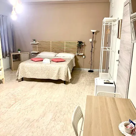 Neapolis Center2 *