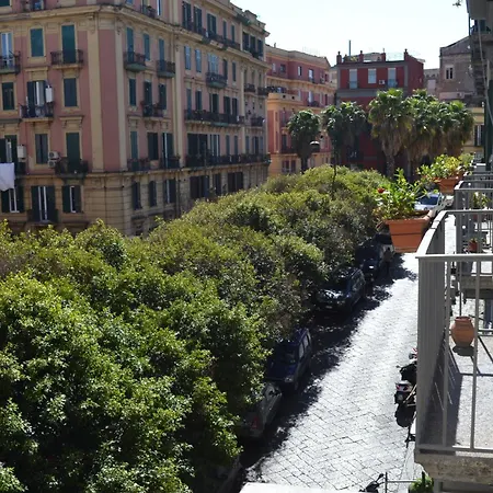 Residenza Suor Orsola * Naples