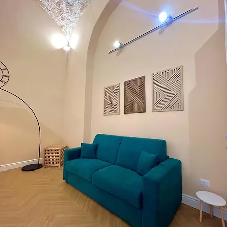 Friends House * Napoli