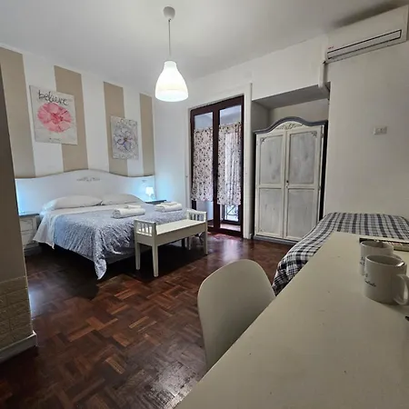 Room&jacuzzi Maison d'hôtes Naples