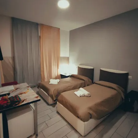Neapolis Center 2* Napoli