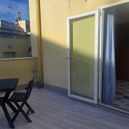 La Dimora Di Parthenope Centro Storico Aparthotel *