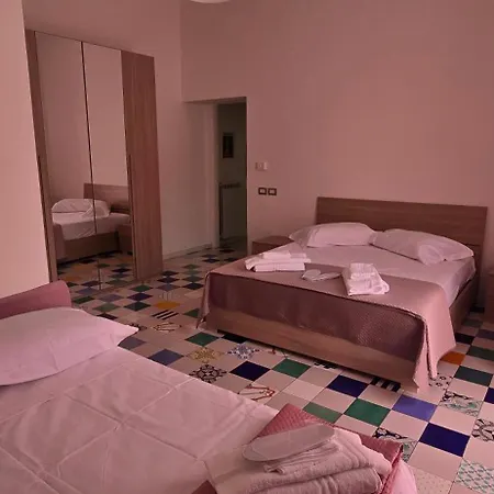 Aparthotel La Dimora Di Parthenope Centro Storico
