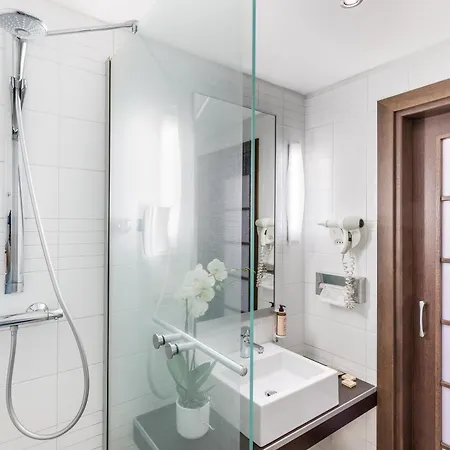 Mercure Centro Angioino 4* Νάπολη