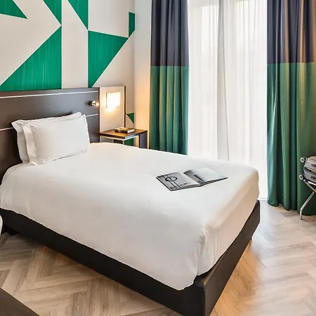 Mercure Centro Angioino Ξενοδοχείο 4*