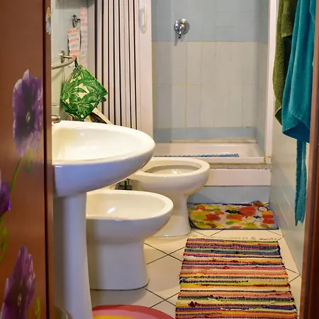 Bed-letto-cama In Shared Condivisa Bed & Breakfast