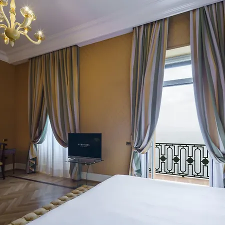 Eurostars Excelsior Отель