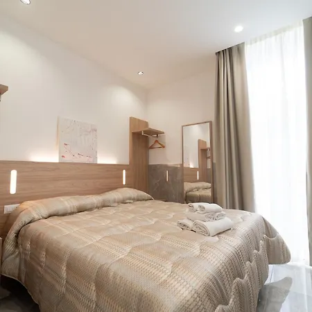ゲストハウス Le 4 Stagioni Dante H Centro, By Clapa Group