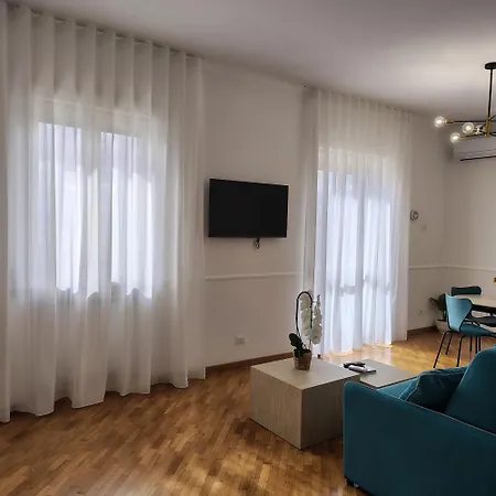 Diana Panoramic Apartment *