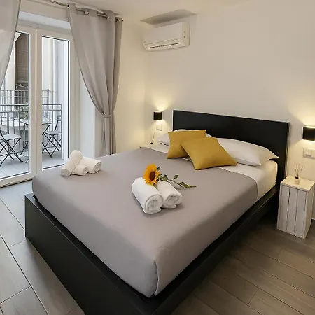 Vibes Πανσιόν 4*