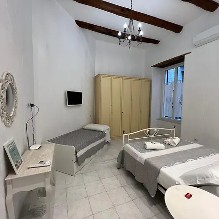 Varriale House Free Parking For Small Cars Only Apartment Naples