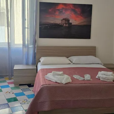 La Dimora Di Parthenope Centro Storico * Napels