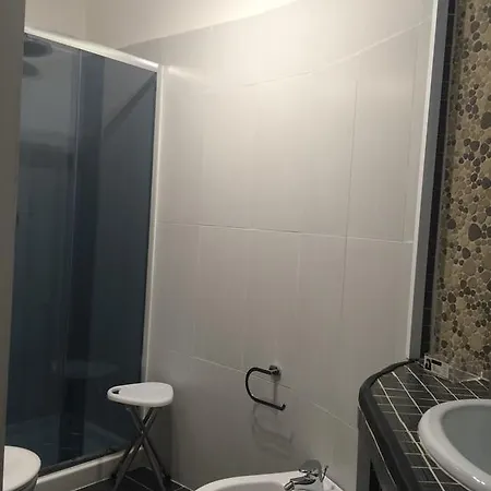فندق مبيت وإفطار Base Mergellina نابولي
