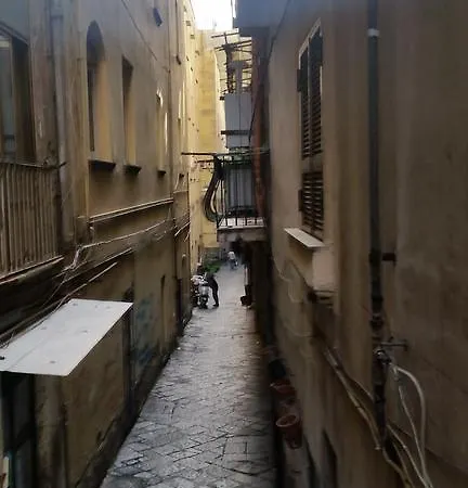Napule Piazzetta Nilo *