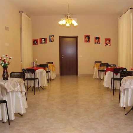 San Gaetano Bed Neapol