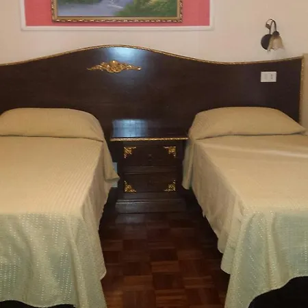 Bed & Breakfast Napoli Centrale 3* Neapel