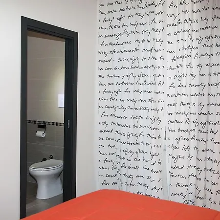 Domus Armenio Bed & Breakfast 3*