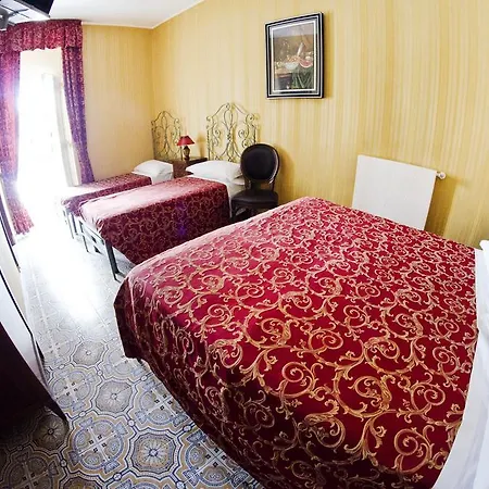 Hotel Villa Maria 3* Неаполь
