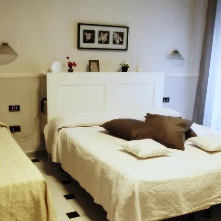 Luna Rossa Hotel 3*