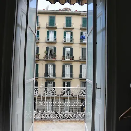 Youthhome 3* Naples