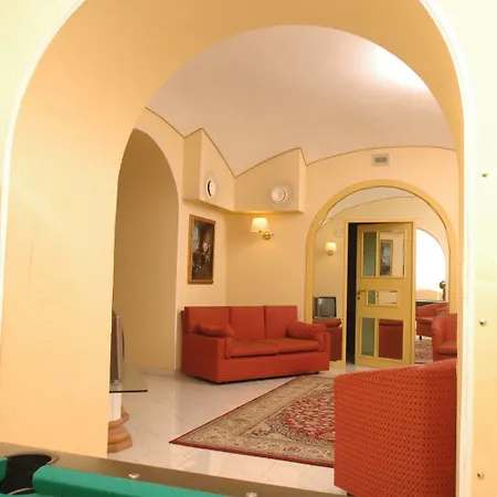 Nuovo Rebecchino 3* Nápoly