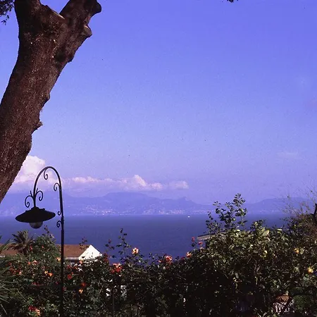 Villa Marechiaro - Villa & Relais