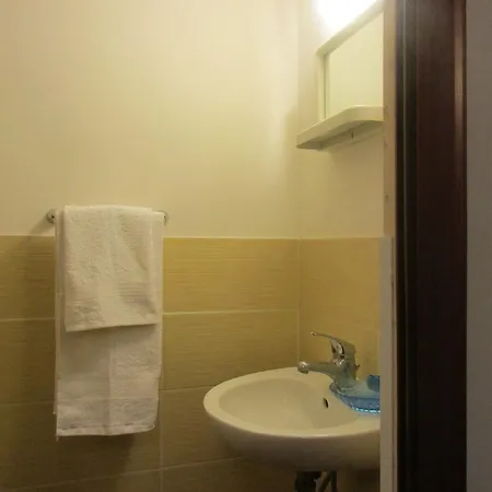 Apartment Nella Storica Piazza Carlo Iii