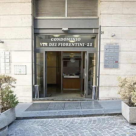 På 80 M² I Plebiscito, Med 3 Sovrum Och 2 Badrum Neapel